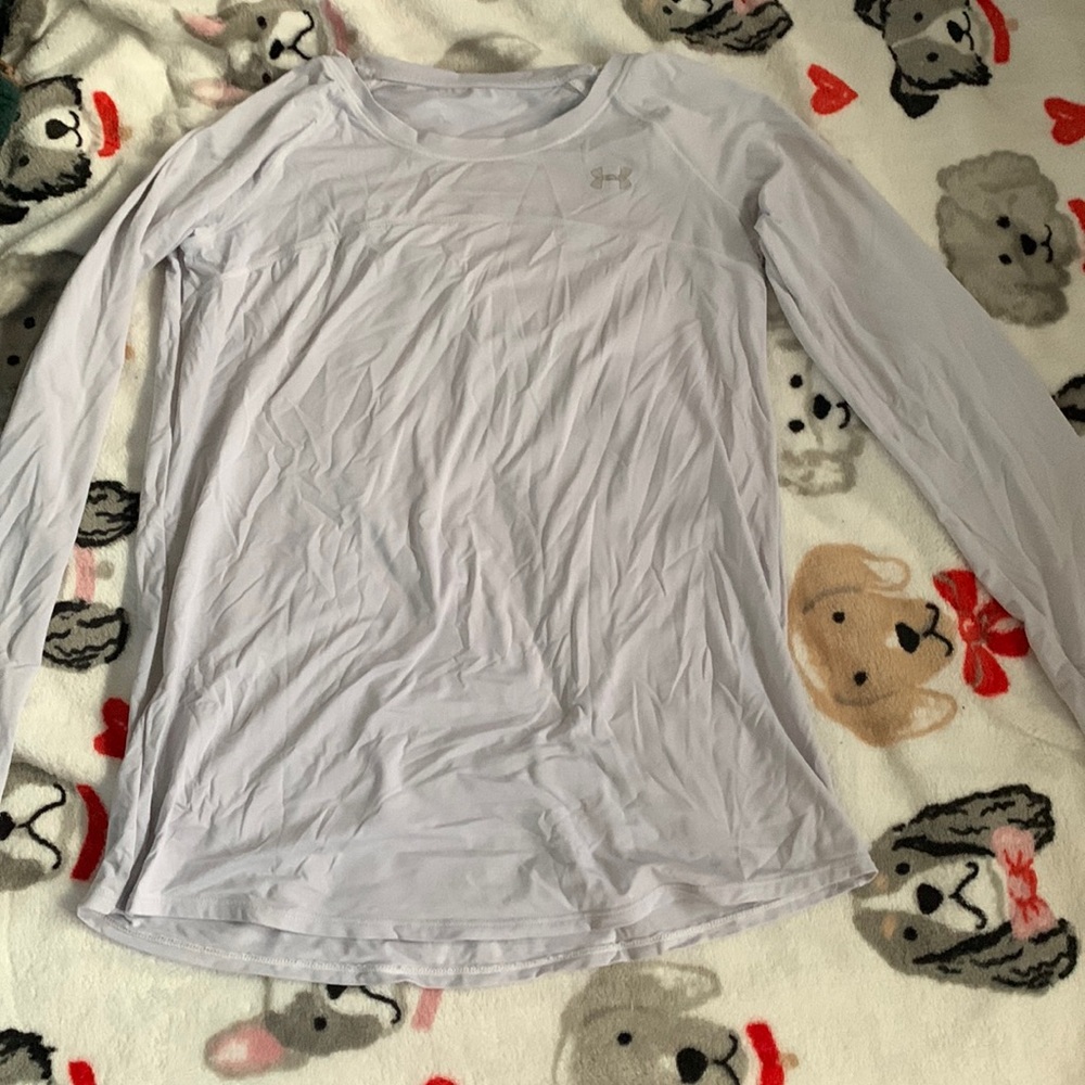 white underarmour long sleeve top